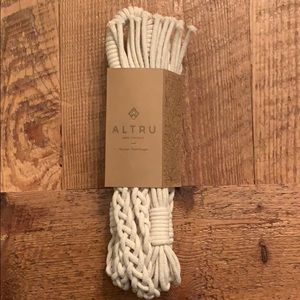 Altru Macrame Plant Hanger